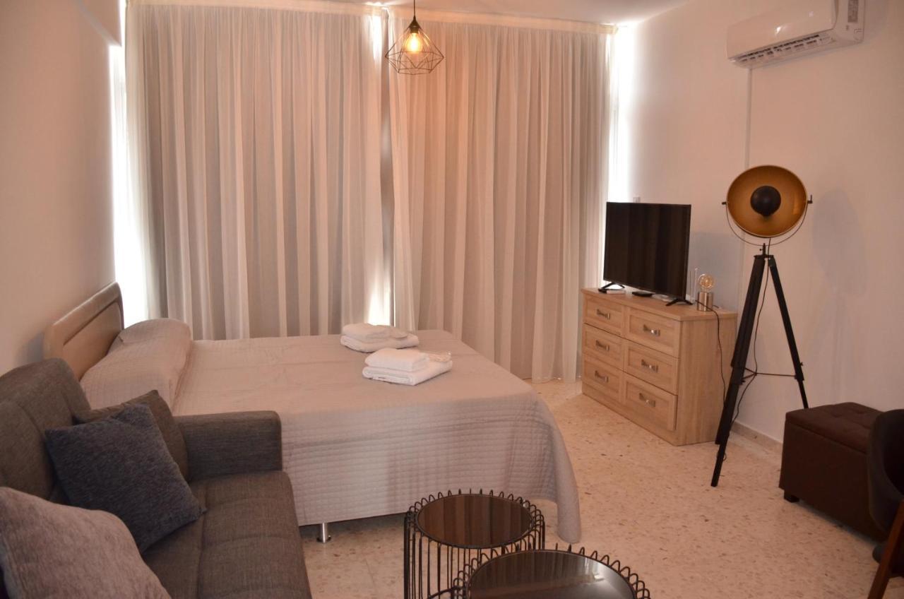 Almyria Apartments - By Imh Travel & Tours Πάφος Εξωτερικό φωτογραφία